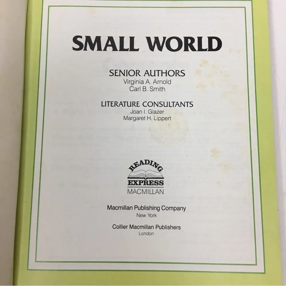 VINTAGE 1986 Small World Classroom Reading Book Homeschooling Library Level 7